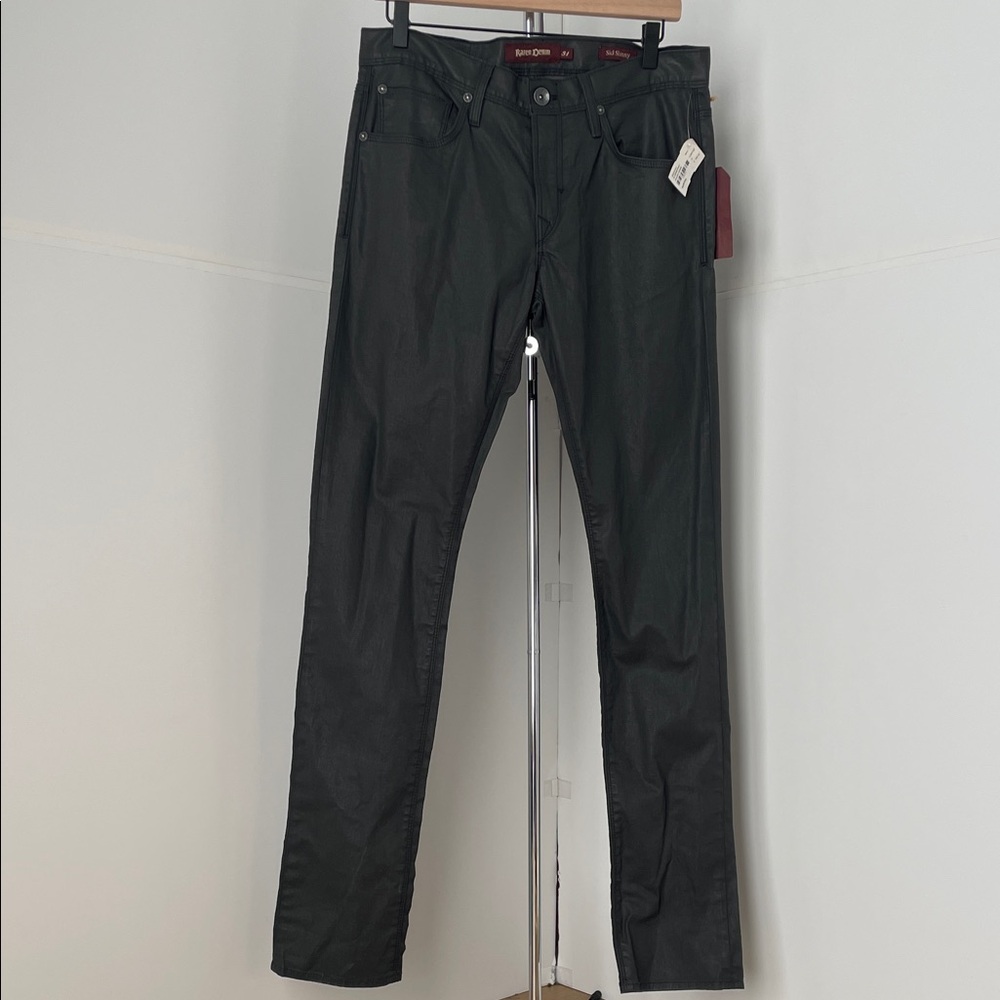 Men’s Grey Raven Denim Jeans Size 31 NWT